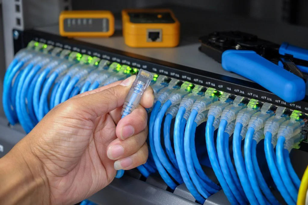Installation de la Fibre Optique au Maroc